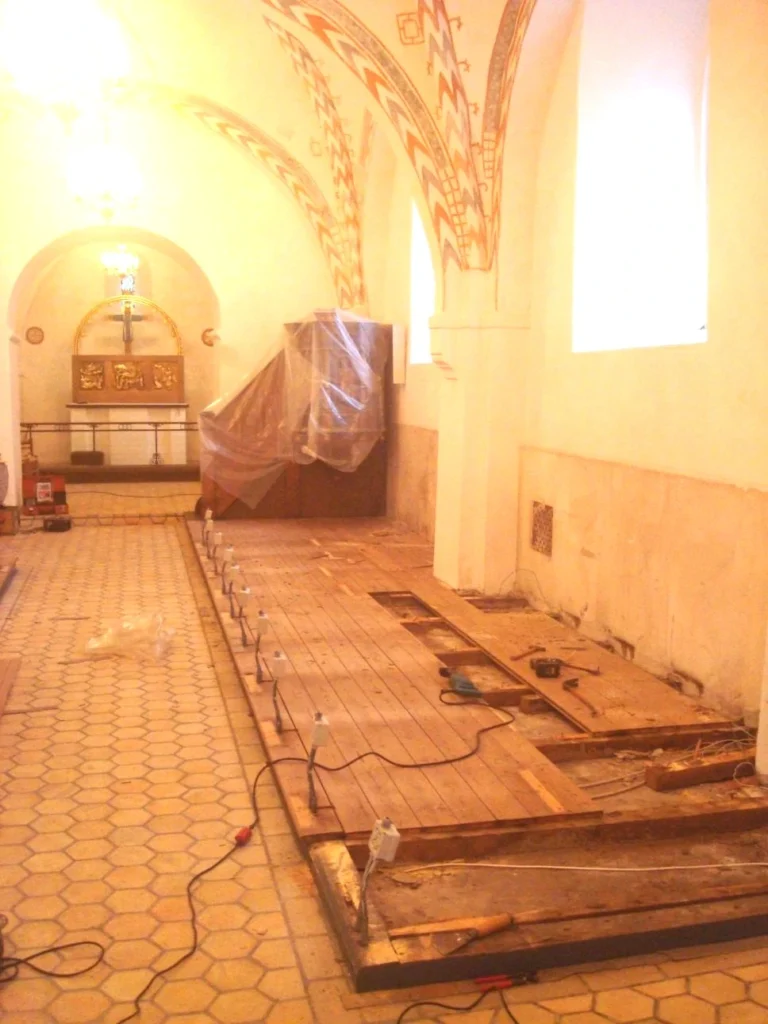 Kirkegulv: Karsten Birk